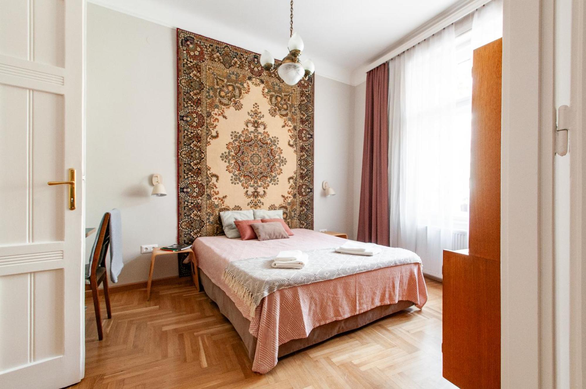 Spacious Family Suite Along River Side, In The Heart Of Buda Budapest Exterior foto