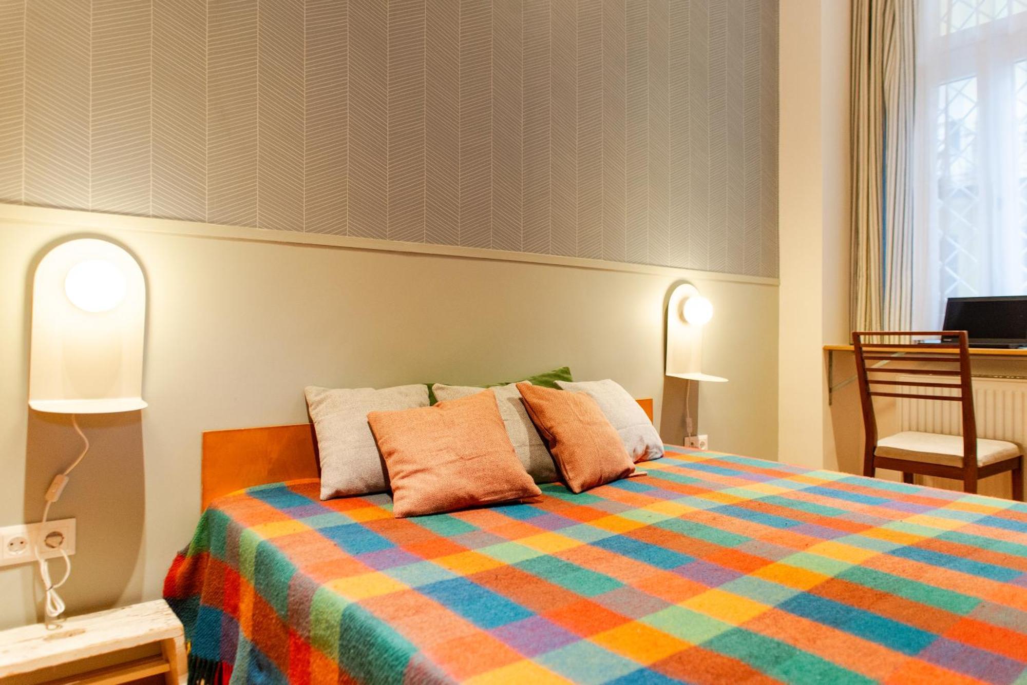 Spacious Family Suite Along River Side, In The Heart Of Buda Budapest Exterior foto