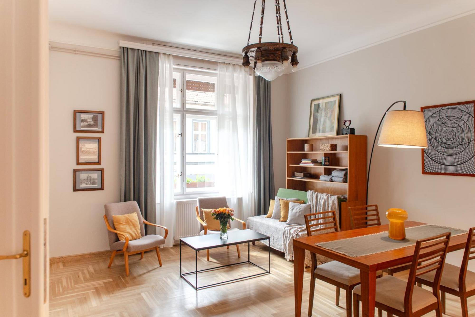 Spacious Family Suite Along River Side, In The Heart Of Buda Budapest Exterior foto