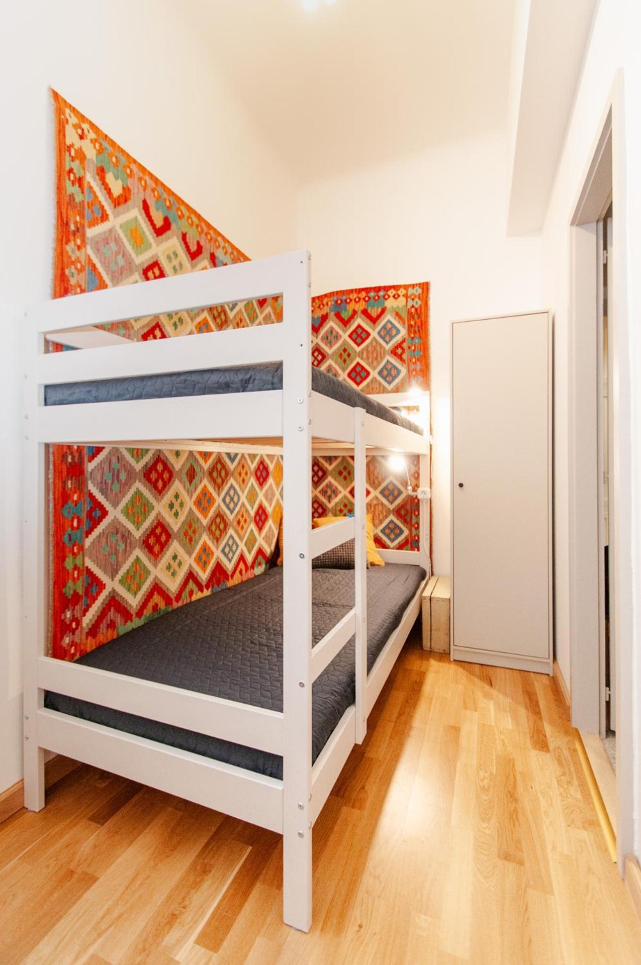 Spacious Family Suite Along River Side, In The Heart Of Buda Budapest Exterior foto